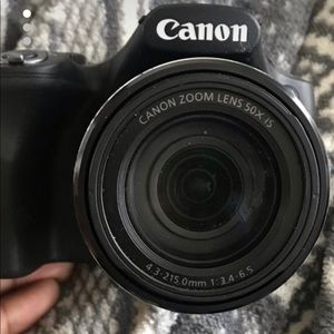Canon XS530